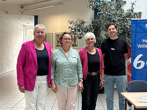 V.l.n.r.: Kathrin Würdemann (Geschäftsführerin des Vereins Frauen und Wirtschaft), Beate Pelzer (Projektleitung), Liesel Gadeberg (Projektleitung), Robert Kühling (Lebenshilfe Delmenhorst)